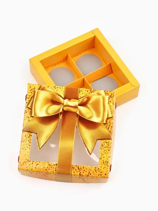 Коробка для конфет &laquo;Бант&raquo;, скретч-слой, 10.5х10.5х3.5 см