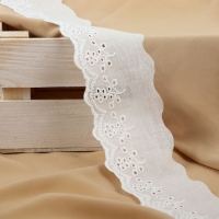 Кружево шитьё, 55 мм &times; 13 &plusmn; 1 м, цвет белый
