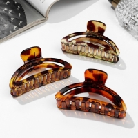 Краб для волос "Леопардовый принт " овал, 9 см, микс Краб для волос "Леопардовый принт " овал, 9 см, микс