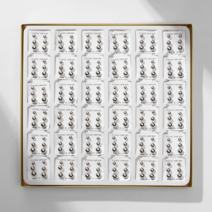 Пусеты в коробке 108 пар &laquo;Ассорти&raquo; бусины №3, 4, 5, цвет серебро