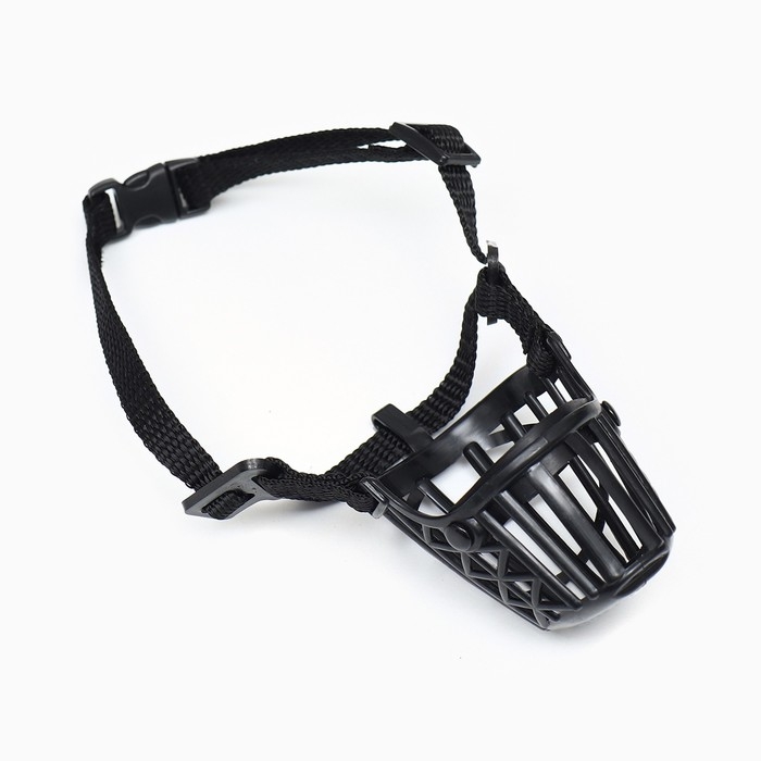 Намордник пластиковый № 2, ОМ 20 см, ДН 6 см, ОШ 38-47 см, вес питомца 5 кг