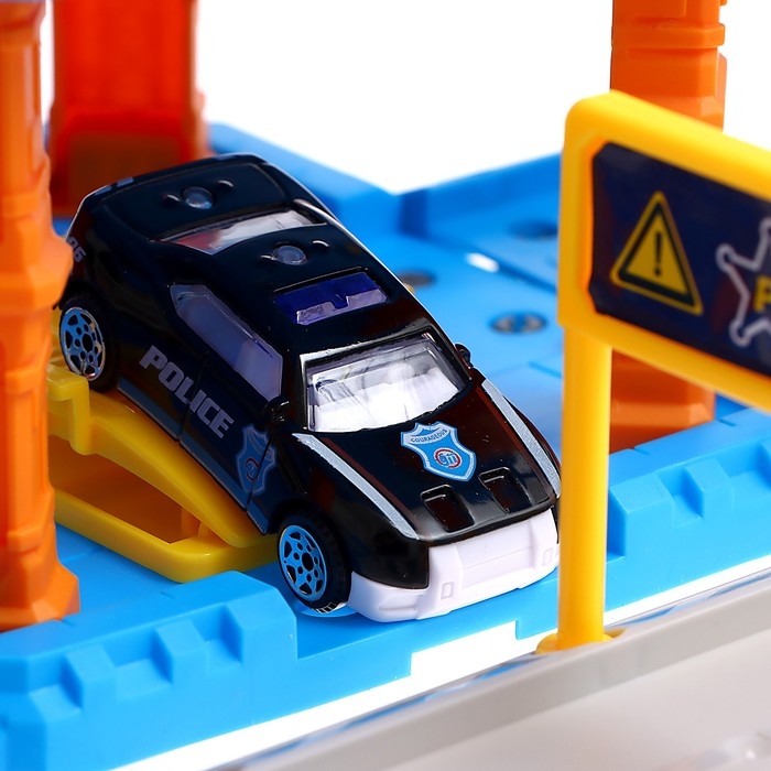 Парковка «Полицейский участок», с металлическими машинками и вертолётом Парковка «Полицейский участок», с металлическими машинками и вертолётом