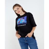 Футболка &laquo;Kiss me&raquo; Принцессы oversize, цвет чёрный