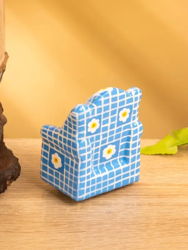 Сувенир &laquo;Кресло с ромашками&raquo;, 8.5&times;5.5&times;4.5 см, дерево