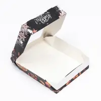 Коробка подарочная новогодняя складная с окном &laquo;Верь в чудеса&raquo; 15&times;15&times;4 см