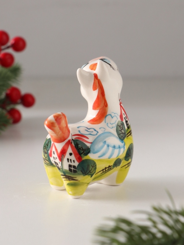 Статуэтка фарфоровая "Конь Пегас Город" /авторскмя роспись О.Огородникова/, 8 см