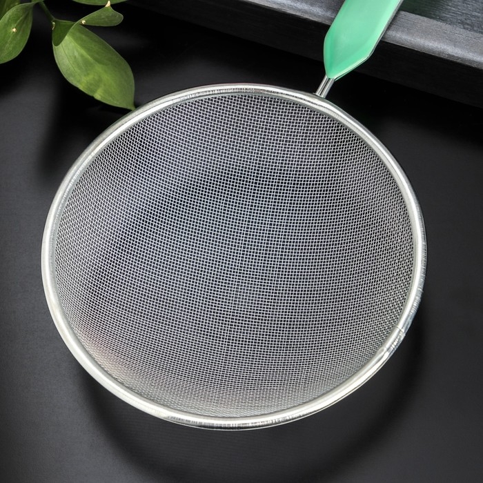 Сито для просеивания с ручкой Доляна &laquo;Хозяюшка&raquo;, d=16 см, цвет зелёный