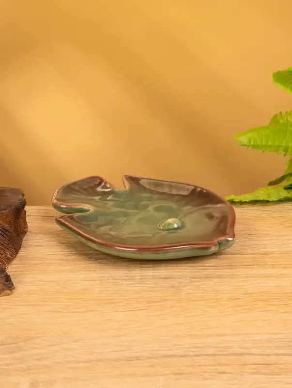 Подставка под благовония &laquo;Экзотическая рыбка&raquo;, 10&times;14&times;2 см, керамика, зелёная