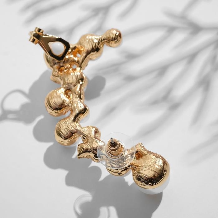 Серьга &laquo;Кафф&raquo; жемчужное сокровище, цвет белый в золоте