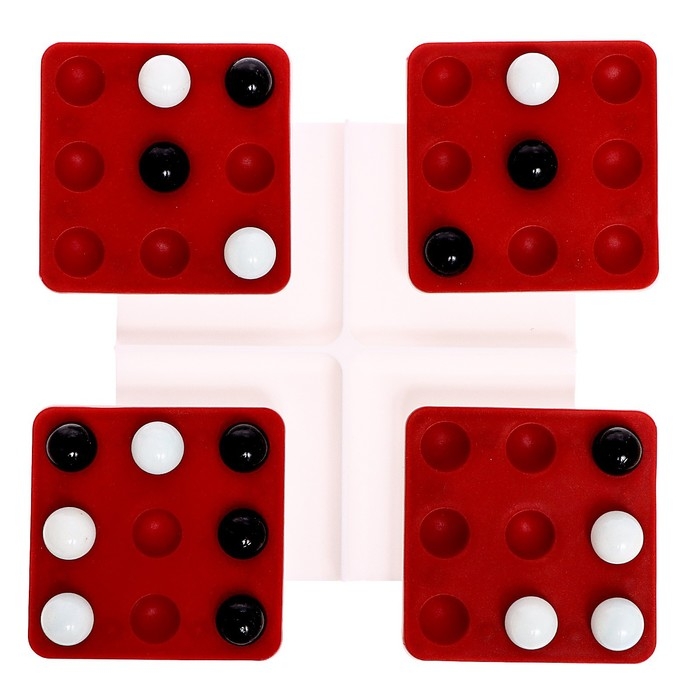 Настольная игра &laquo;Пентаго&raquo;