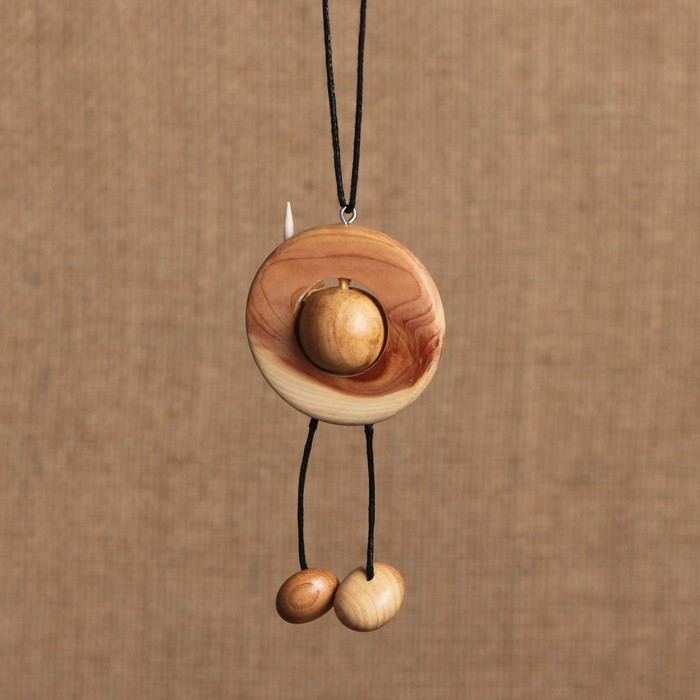 Подвеска в автомобиль &laquo;Ни гвоздя, ни жезла&raquo;, 7 см, можжевельник