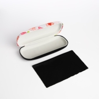 Футляр для очков на хлопушке, длина 16 см, цвет белый/розовый Футляр для очков на хлопушке, длина 16 см, цвет белый/розовый