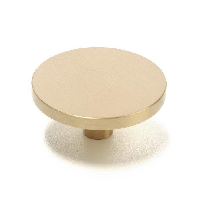 Ручка-кнопка CAPPIO, d=44 мм, h=20 мм., латунь, цвет золото Ручка-кнопка CAPPIO, d=44 мм, h=20 мм., латунь, цвет золото