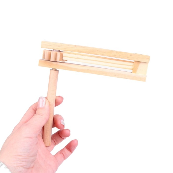 Музыкальная игрушка «Трещотка» 14,5 × 15 × 3 см Музыкальная игрушка «Трещотка» 14,5 × 15 × 3 см