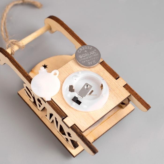 Ёлочная игрушка &laquo;Сани со снеговиком&raquo;, от батареек, свечение RGB