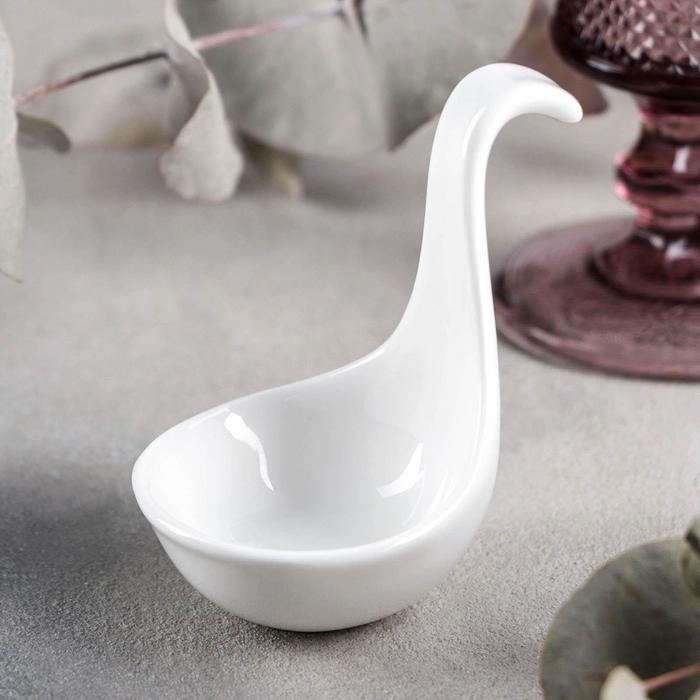 Блюдо фарфоровое для снеков Wilmax, 9&times;6 см, цвет белый