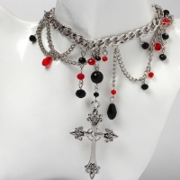 Колье &laquo;Крест&raquo; бусины с цепями, цвет чёрно-красный в серебре