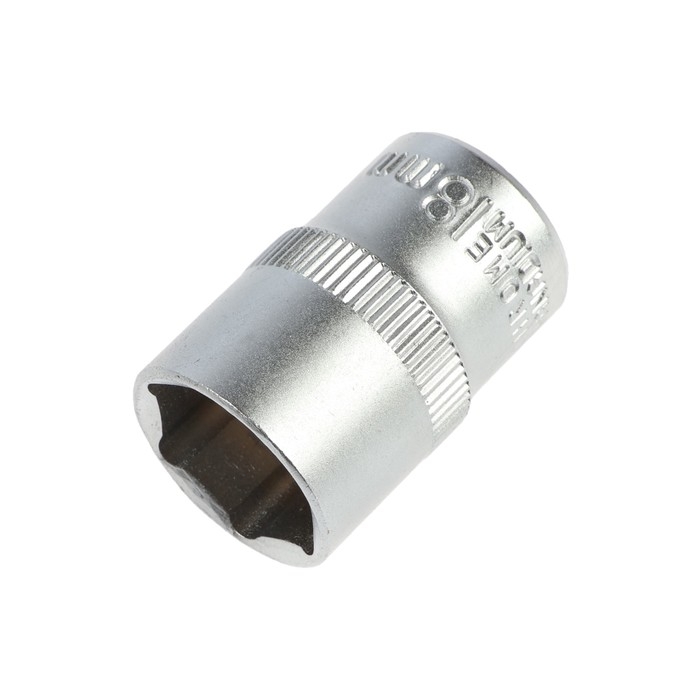 Головка торцевая шестигранная ТУНДРА, под квадрат 1/2 Головка торцевая шестигранная ТУНДРА, под квадрат 1/2", 18 мм, CrV