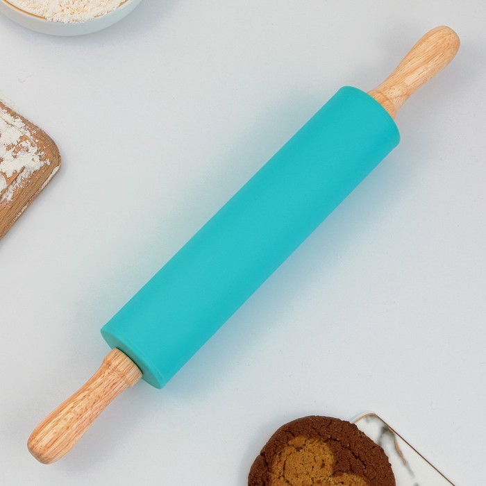 Скалка &laquo;Прованс&raquo;, 31 х 4 см, силикон, дерево, цвет бирюзовый