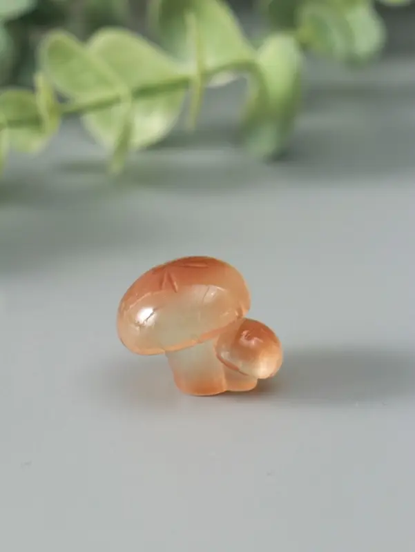 Сувенир эпоксидная смола флюоресцентный "Грибочки" набор 9 шт 1х2,4 см