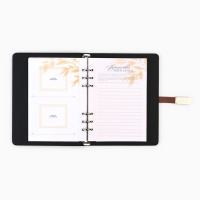 Родословная книга со встроенной флешкой 16 Gb «Наше фамильное дерево», 17,5 х 23 см. Родословная книга со встроенной флешкой 16 Gb «Наше фамильное дерево», 17,5 х 23 см.