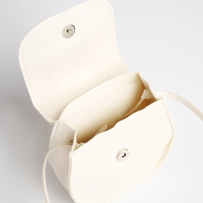 Сумка детская для девочки на магните, цвет молочный Сумка детская для девочки на магните, цвет молочный