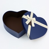 Набор коробок 3 в 1 сердца 31 х 27 х 13,3; 28 х 25 х 11,7; 26 х 23 х 10,3 см Набор коробок 3 в 1 сердца 31 х 27 х 13,3; 28 х 25 х 11,7; 26 х 23 х 10,3 см