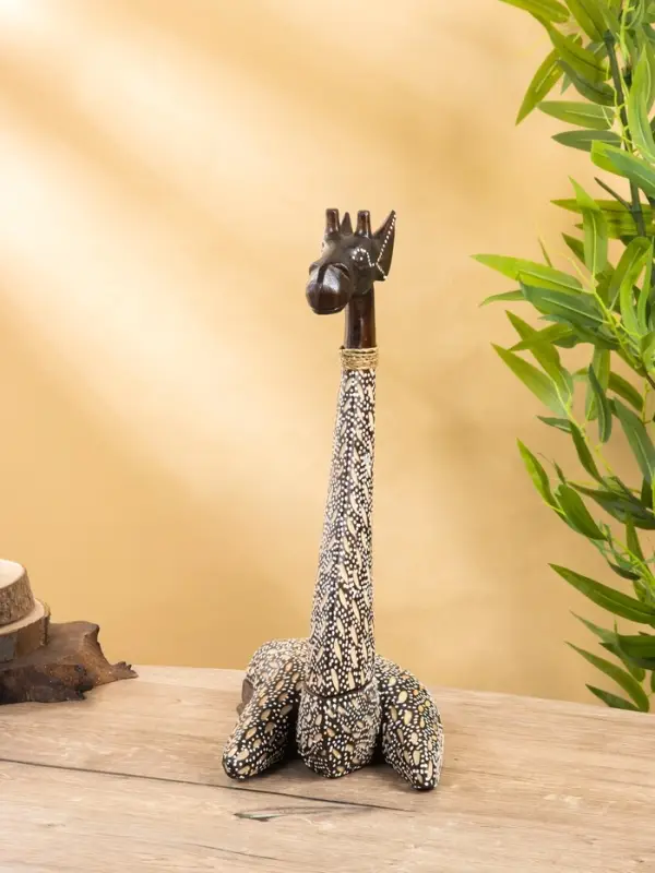 Сувенир "Жираф" дерево 25х13х40 см, бежево-коричневый