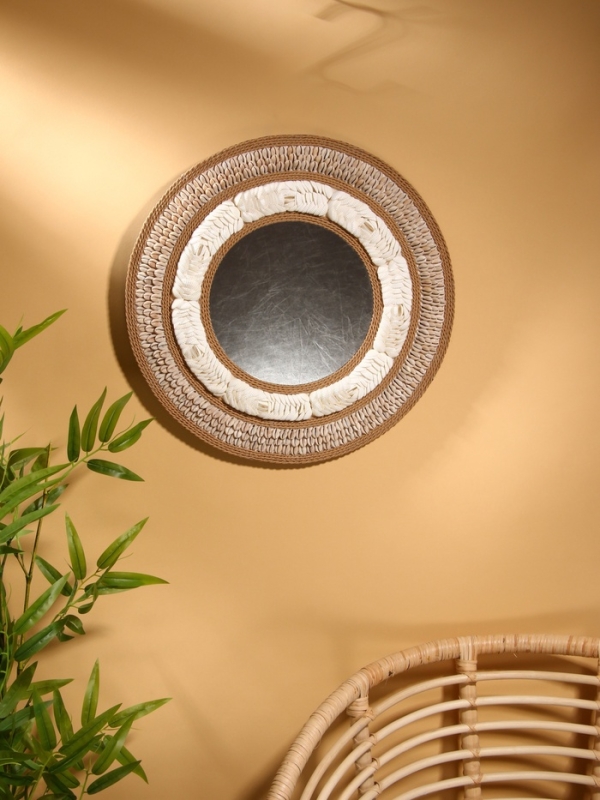 Зеркало настенное 50 см (декорировано ракушкой) Зеркало настенное 50 см (декорировано ракушкой)