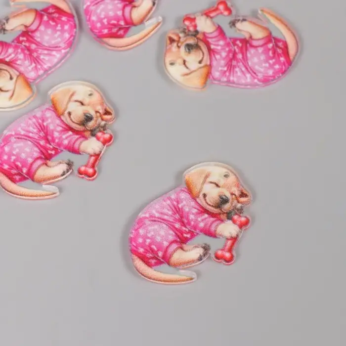 Декор для творчества акрил "Щеночек в пижамке сладко спит с косточкой" 2,5х3,4х0,2 см