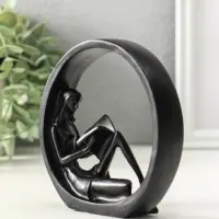 Сувенир полистоун "Девушка читает книгу" чёрный 4х11,3х11,7 см