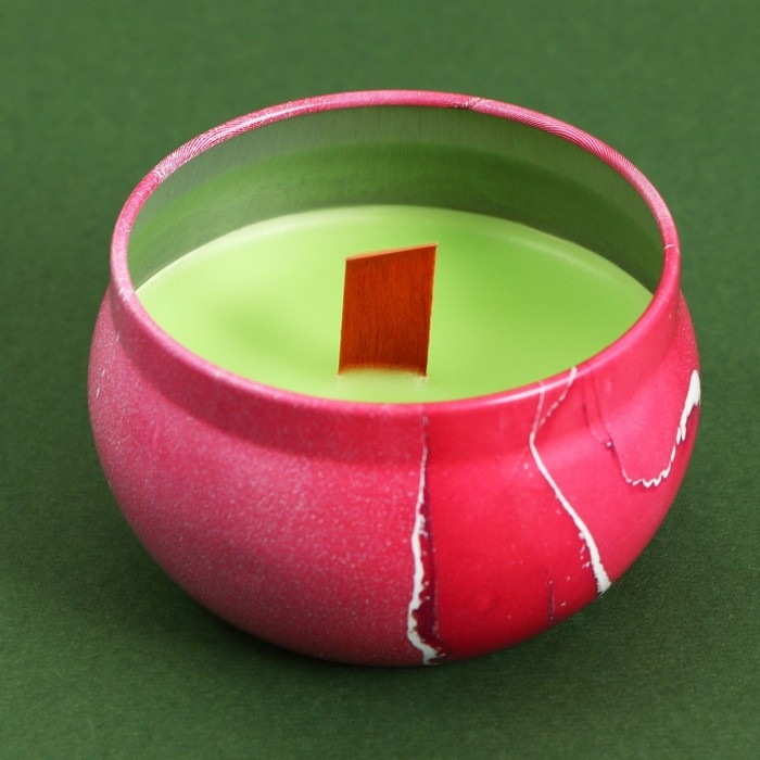 Ароматическая свеча из соевого воска &laquo;Вечерний уют&raquo;, аромат яблоко, 6 х 6 х 4 см.