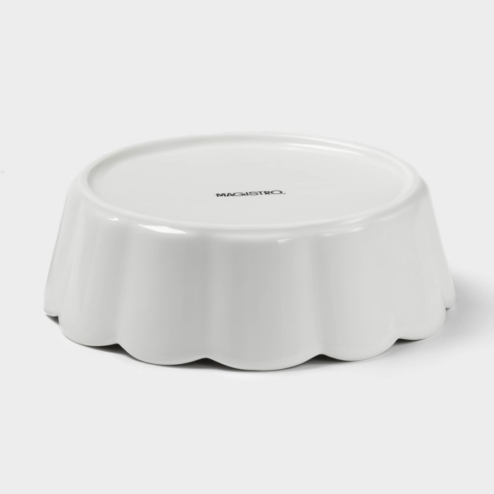 Блюдо фарфоровое для запекания Magistro &laquo;Флора&raquo;, d=15 см, цвет белый