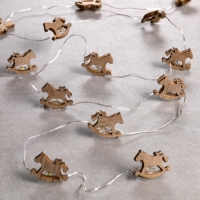 Гирлянда «Нить» 2 м роса с насадками «Лошадка», IP20, серебристая нить, 20 LED, батарейки ААх2 (нет в комплекте), свечение тёплое белое Гирлянда «Нить» 2 м роса с насадками «Лошадка», IP20, серебристая нить, 20 LED, батарейки ААх2 (нет в комплекте), свечение тёплое белое