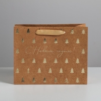Пакет подарочный новогодний крафтовый горизонтальный &laquo;Ёлочки&raquo;, MS 23 х 18 х 10 см, Новый год
