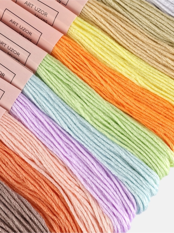 Набор ниток мулине №4, 8 &plusmn; 1 м, 12 шт