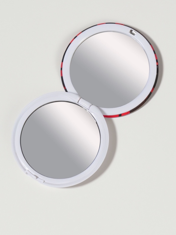 Зеркало складное круг (2) с/увел d7,3см ПОЦЕЛУИ МИКС пласт пакет QF