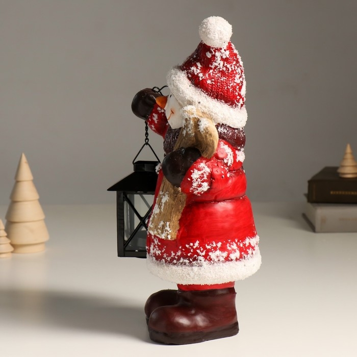 Подсвечник керамика "Снеговик в красной шубке, с фонарём и лыжами" 21,5х12х31 см