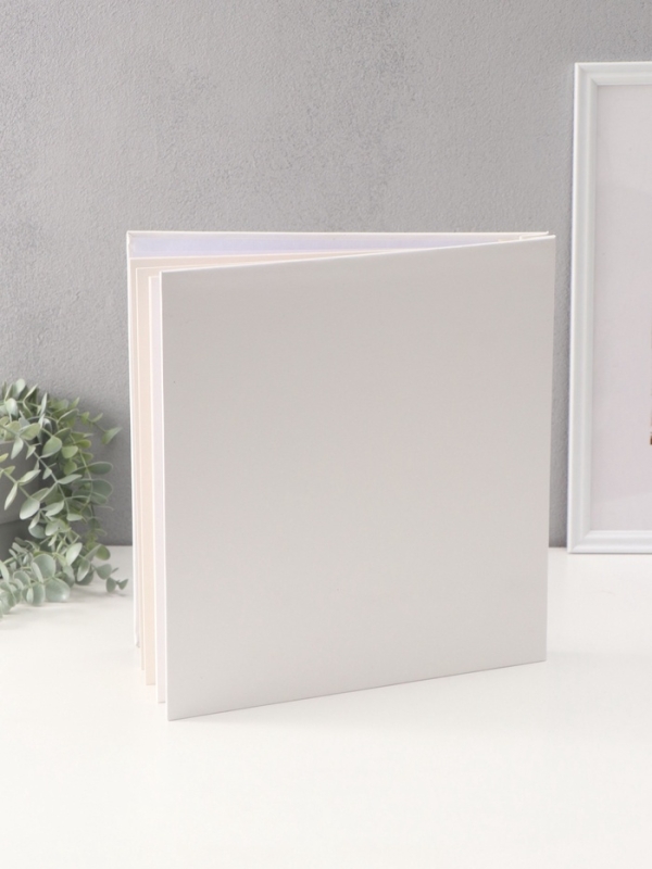 Фотоальбом магнитный 20 листов "Лисёнок с сердечками" кожзам, в коробке 2,6х32х33,5 см