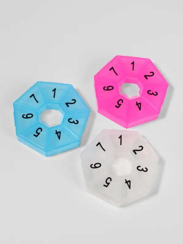 Таблетница &laquo;Цифры&raquo;, 7.5&times;7.5&times;1.7 см, 7 секций, МИКС