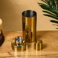 Шейкер "Золото" нержавеющая сталь 7х7х23 см