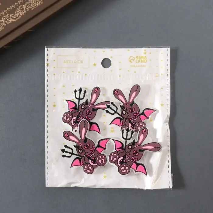 Декор для творчества акрил двусторонний "Зайка-дъяволёнок" 4,3х4х0,2 см