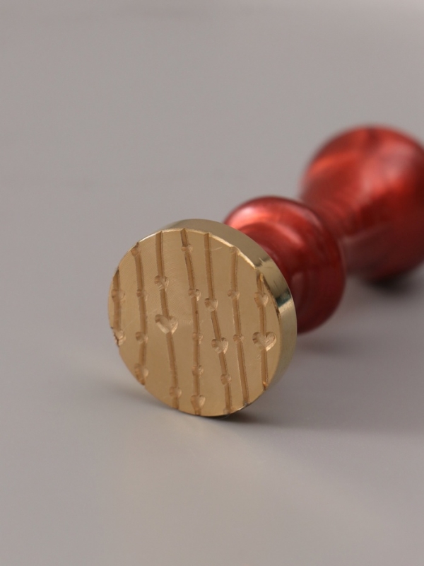 Печать для сургуча с пластиковой ручкой Печать для сургуча с пластиковой ручкой "Сердечки на нитях" 6,3х2,5х2,5 см