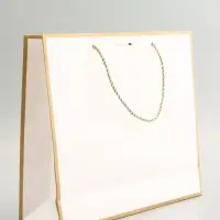 Пакет подарочный, белый, с бантом, 35 х 30 х 10 см