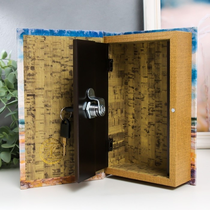 Сейф-книга дерево кожзам "Лодка на берегу моря" 21х13х5 см