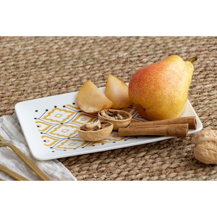 Блюдо керамическое &laquo;Орнамент&raquo;, 20.5 х 12.5 х 1.8 см, цвет белый