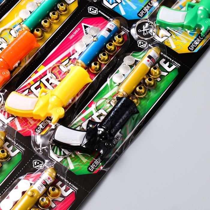 Фонарик лазер 5 насадок 6,5х1х1 см + Фонарик лазер 5 насадок 6,5х1х1 см + "Брелок световой" 8х4х2 см МИКС