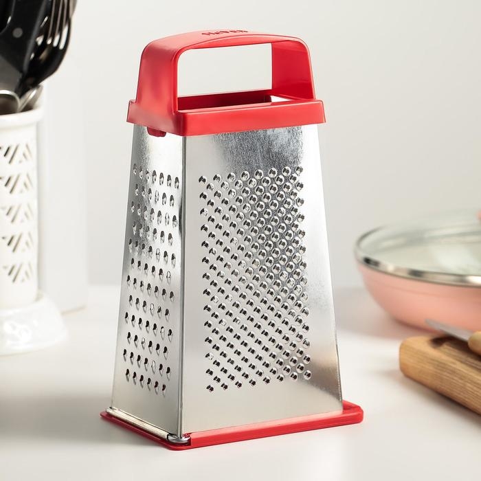 Тёрка &laquo;Универсал&raquo;, 4 грани,с крышкой-дозатором и с пластмассовой ручкой 11&times;8,5&times;22 см, цвет МИКС