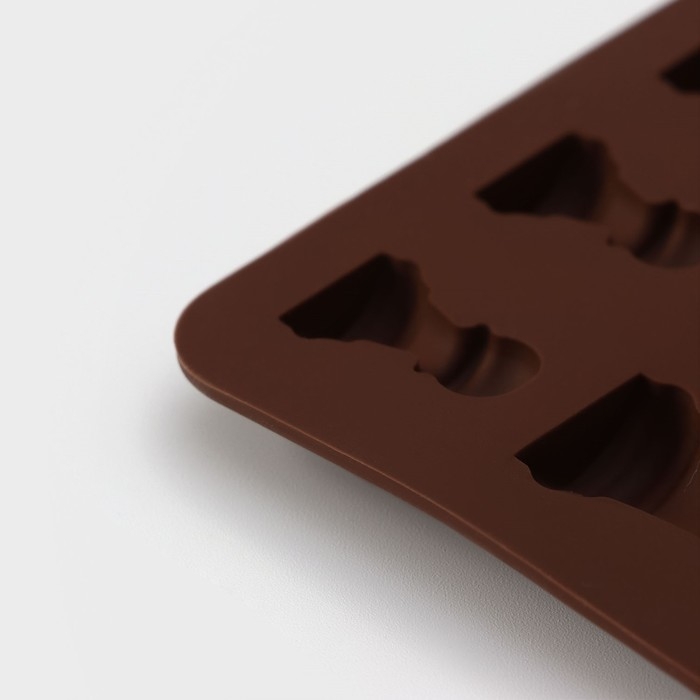 Форма для шоколада Доляна &laquo;Шахматы&raquo;, силикон, 20,6&times;8,8 см, 16 ячеек, цвет коричневый
