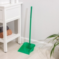 Совок для мусора Альтернатива, с черенком, пластик, 28&times;25&times;71 см, МИКС